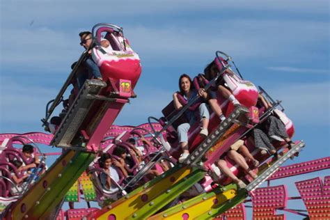 garrucha con la gente|Las atracciones de Garrucha apagarán la música para .